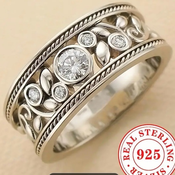 Sterling Silver 925 Ring, with CZ Solitare Stone. NWOT. size 8 - Picture 3 of 3